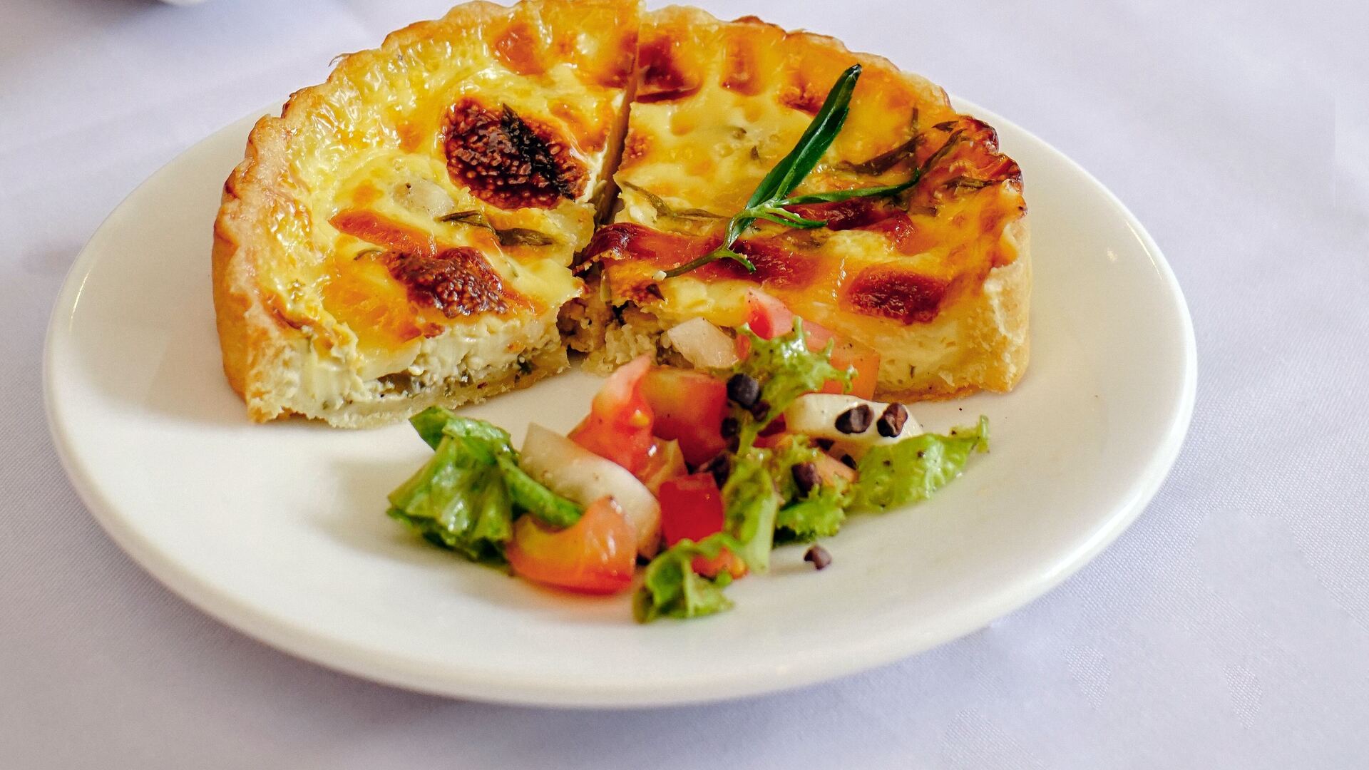 Gemüse-Tarte mit Hähnchen - Happy Lemuro