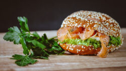 Lachs-Bagel