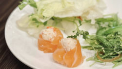 Räucherlachsröllchen